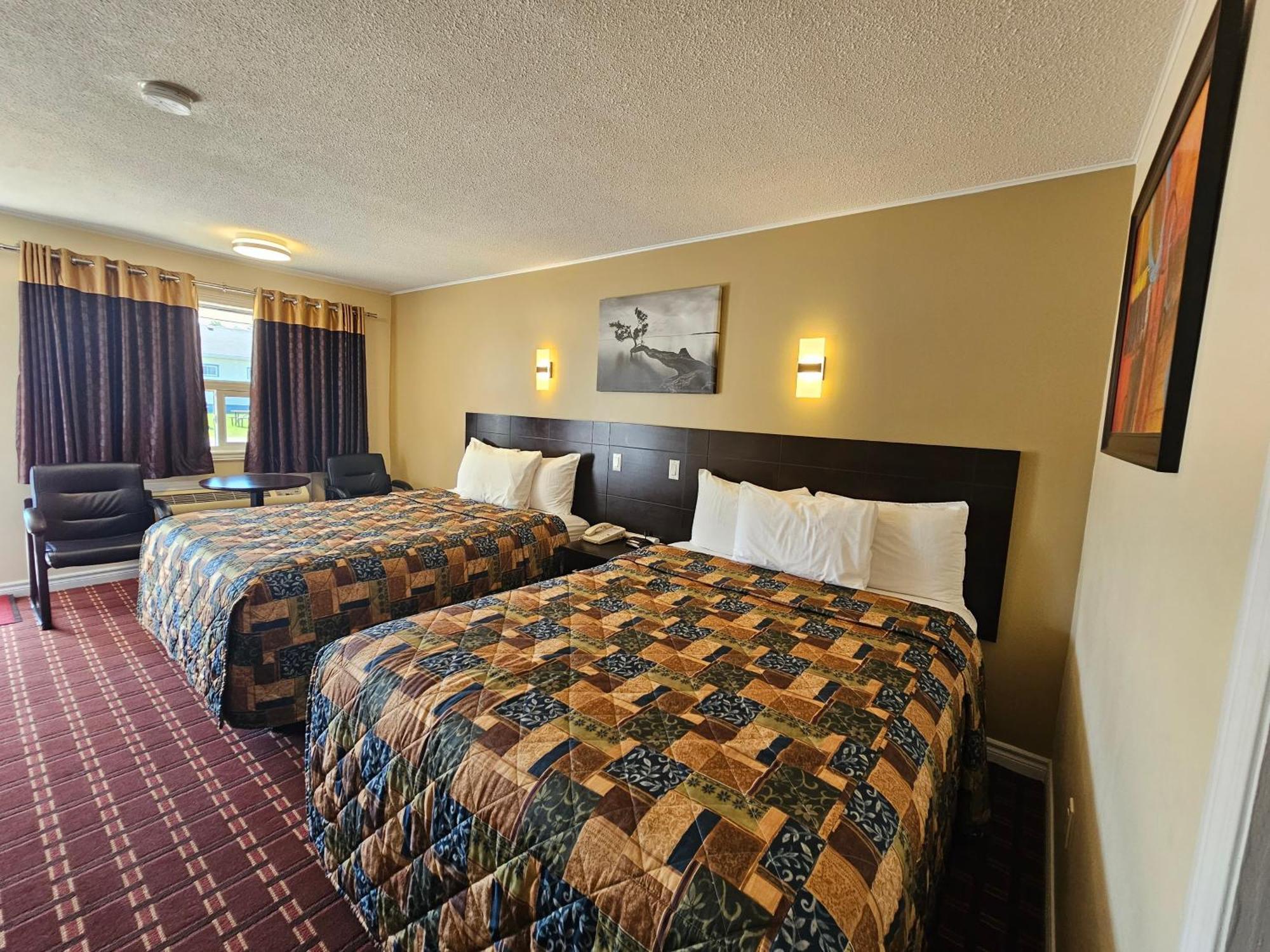 Fox Motor Inn Greater Napanee Exterior photo
